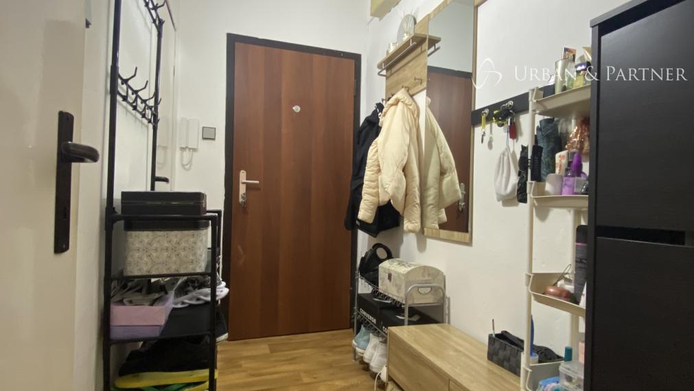 Len u nás v ponuke: Predaj 1 izbového bytu na ulici Landauova v Dúbravke