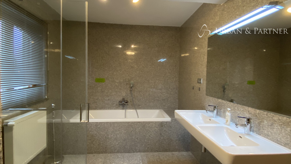 Prenájom rodinného domu so záhradou na Bellovej ulici na Kolibe