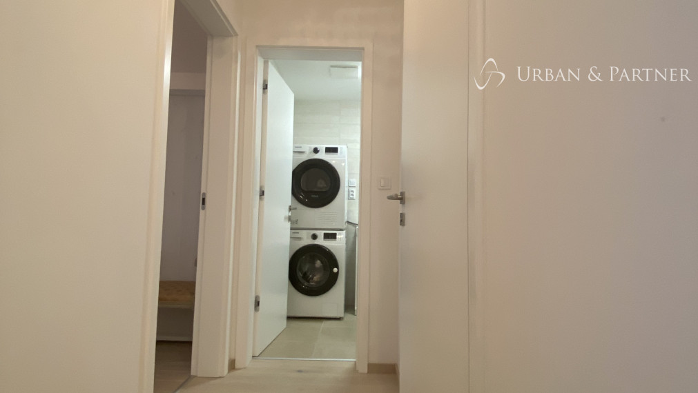 Prenájom 2 izbového bytu s parkovaním na ulici Rudolfa Mocka pri Cubicon