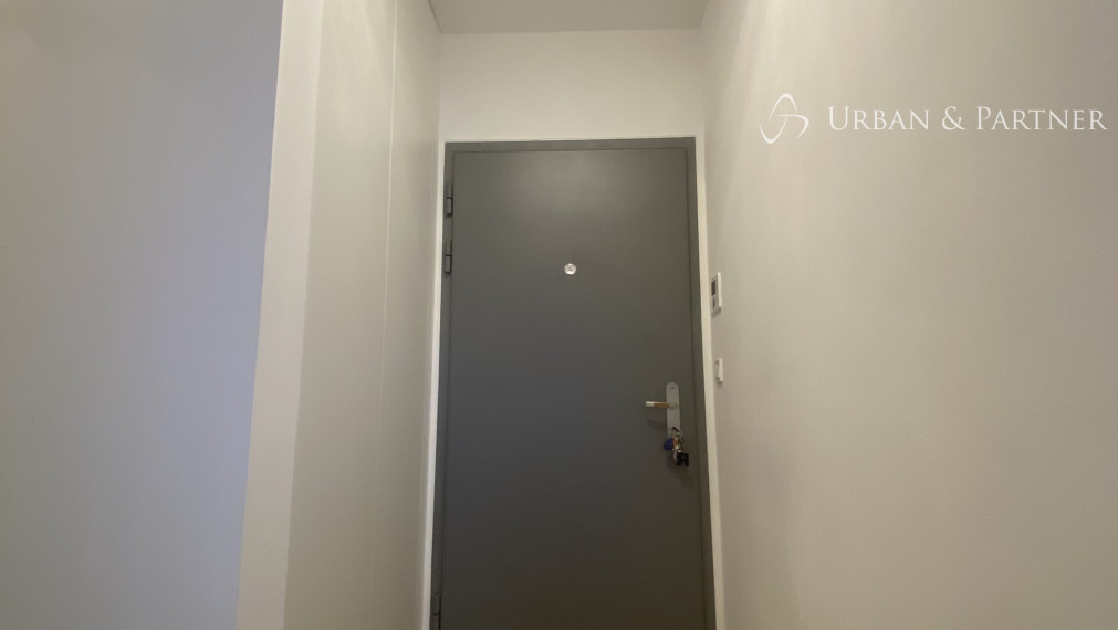 Prenájom 2 izbového bytu s parkovaním na ulici Rudolfa Mocka pri Cubicon