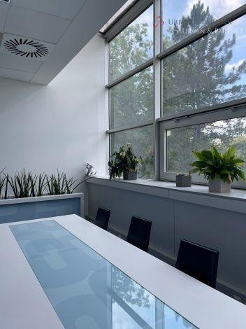 Prenájom kancelárskych priestorov na ulici Dr. Vladimíra Clementisa v Ružinove