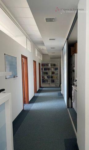 Prenájom kancelárskych priestorov na ulici Dr. Vladimíra Clementisa v Ružinove