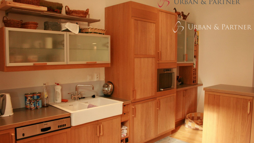 Prenájom exkluzívneho 5 izbového bytu s parkovaním na Tolstého ulici v centre