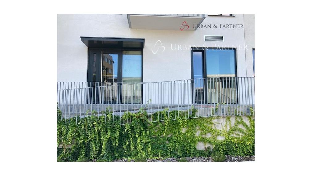 PREDAJ - nebytový priestor na Mlynských Nivách