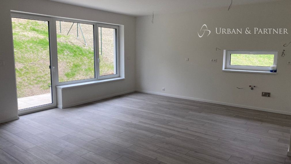 Predaj 3 izbového bytu v novostavbe so záhradou na ulici Staré Grunty v Karlovej vsi