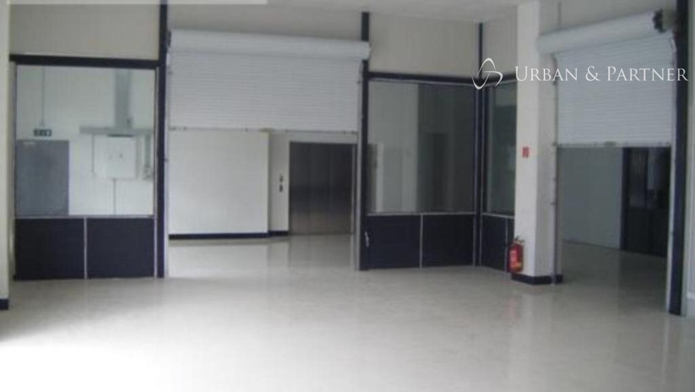 Prenájom skladovo - obchodných priestorov v modernom areály na Starej Vajnorskej