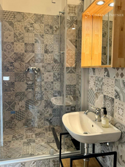 Prenájom pekného 5 izbového bytu na Banskobystrickej ulici priamo v centre