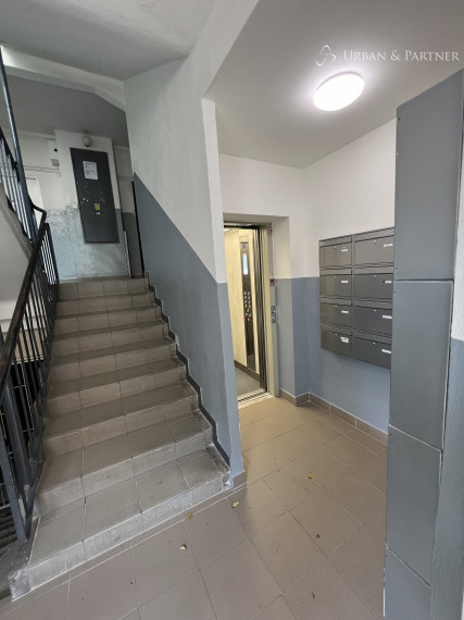 3 izbový byt s balkónom v Ružinove, Sklenárova ul.