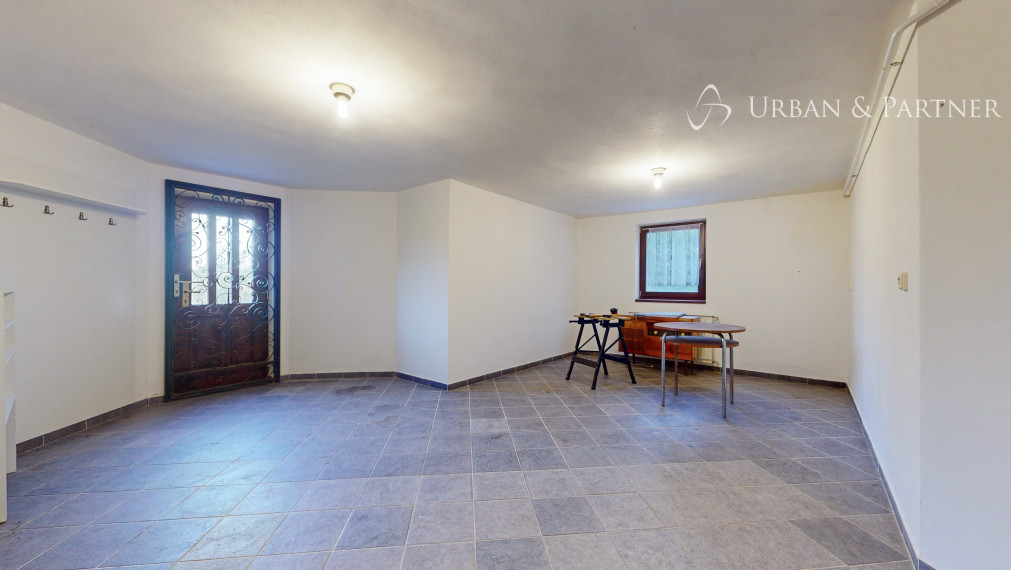 PREDAJ rodinného domu s rozľahlým pozemkom ŠENKVICE.