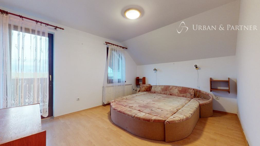 PREDAJ rodinného domu s rozľahlým pozemkom ŠENKVICE.