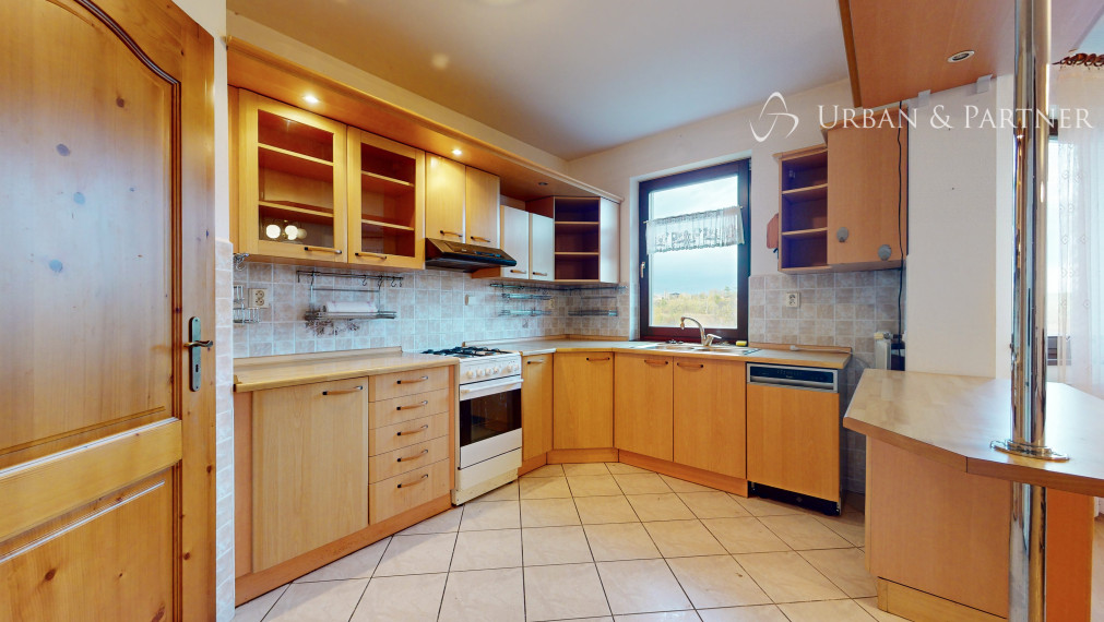 PREDAJ rodinného domu s rozľahlým pozemkom ŠENKVICE.