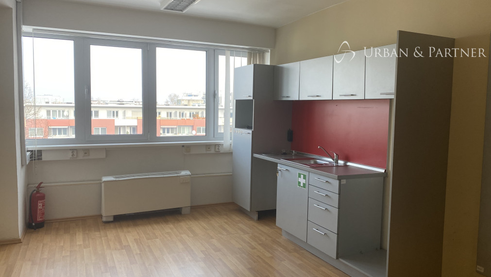 Prenájom kancelárskych priestorov na Seberiniho ulici v Ružinove