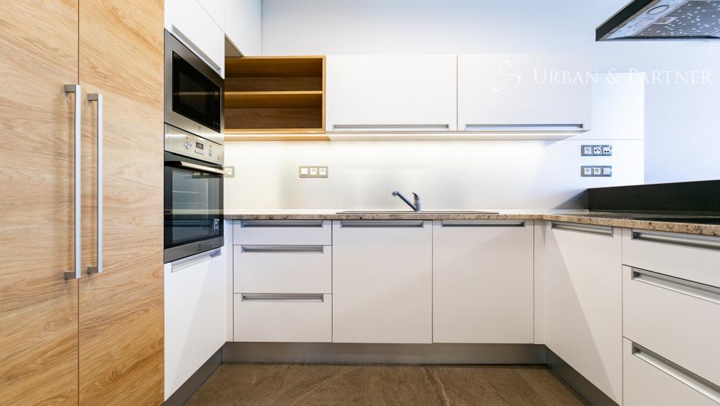 PRENÁJOM NOVOSTAVBY domu v blízkosti centra mesta.