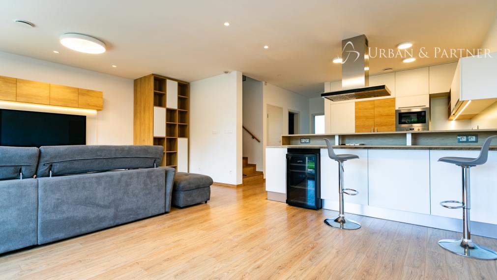 PRENÁJOM NOVOSTAVBY domu v blízkosti centra mesta.