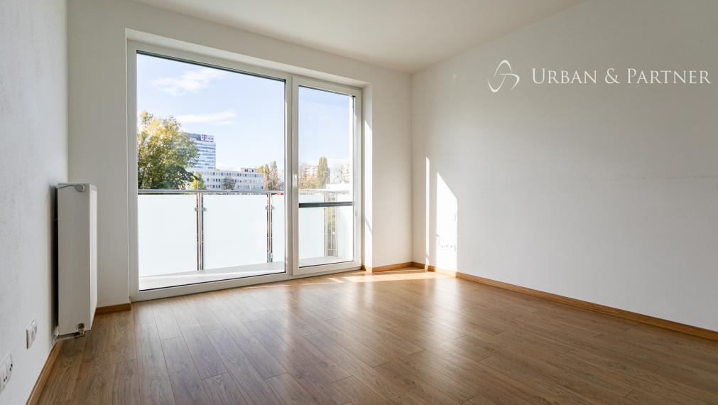 PRENÁJOM NOVOSTAVBY domu v blízkosti centra mesta.