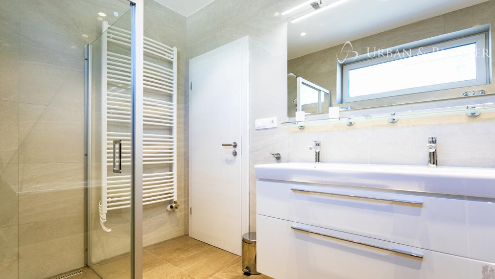 PRENÁJOM NOVOSTAVBY domu v blízkosti centra mesta.