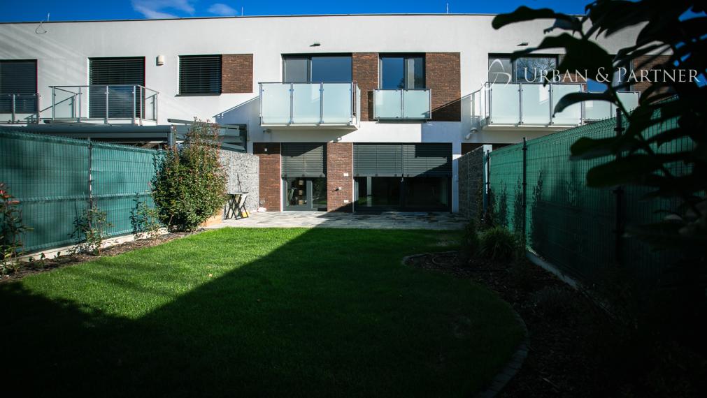 PRENÁJOM NOVOSTAVBY domu v blízkosti centra mesta.