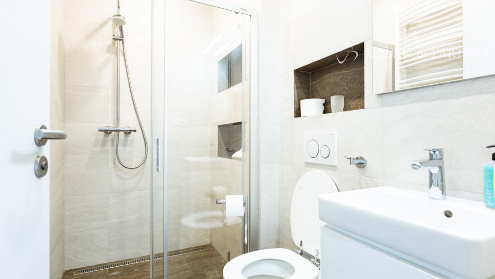 PRENÁJOM NOVOSTAVBY domu v blízkosti centra mesta.