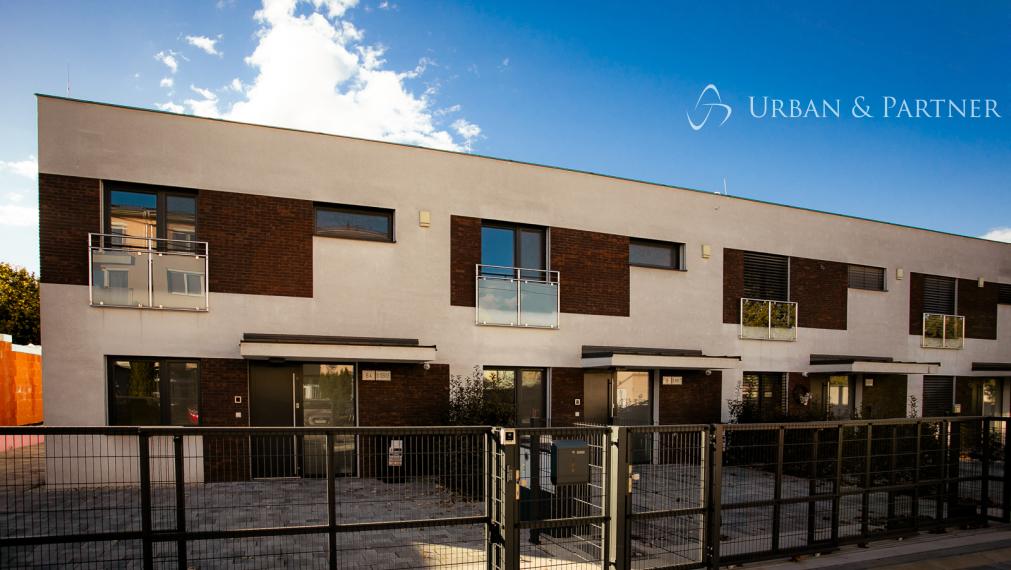 PRENÁJOM NOVOSTAVBY domu v blízkosti centra mesta.