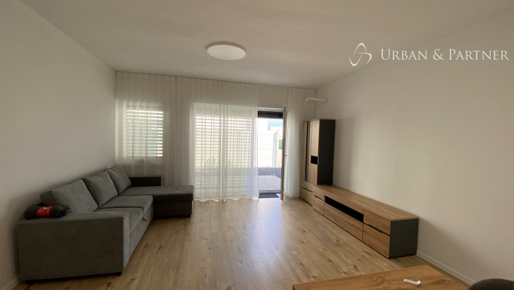 Len u nás v ponuke: prenájom 2 izbového bytu s predzáhradkou v Alžbet. dvore - Miloslavov