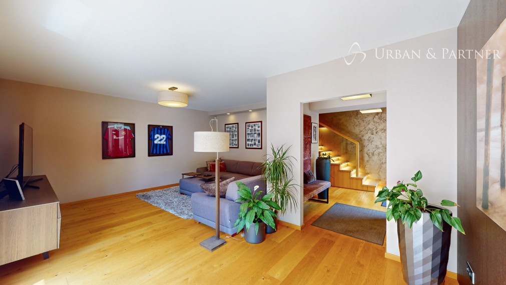 Dom s bazénom v Dúbravke, tiché prostredie pod lesom