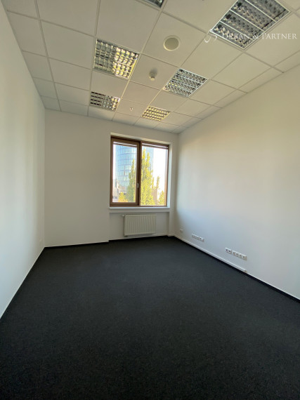 Prenájom kancelárskych priestorov na Trnavskej ceste pri Zimnom štadióne v širšom centre