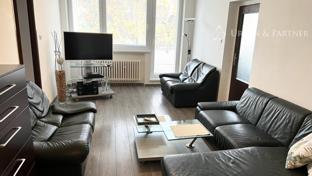 Prenájom–zariadený 4 izb. byt, nepriech. spálne, Adámiho ul.