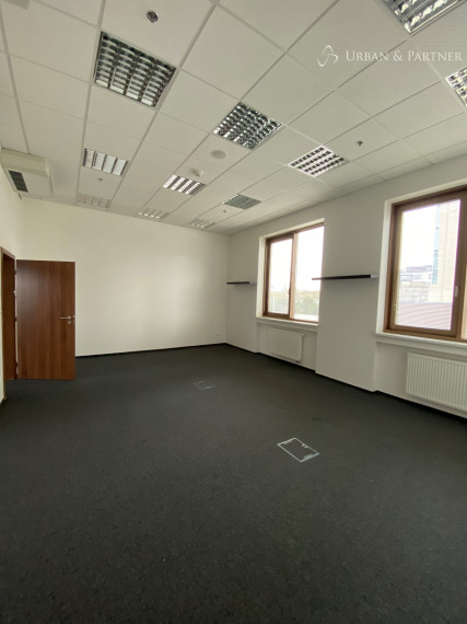 Prenájom kancelárskych priestorov na Trnavskej ceste pri Zimnom štadióne v širšom centre