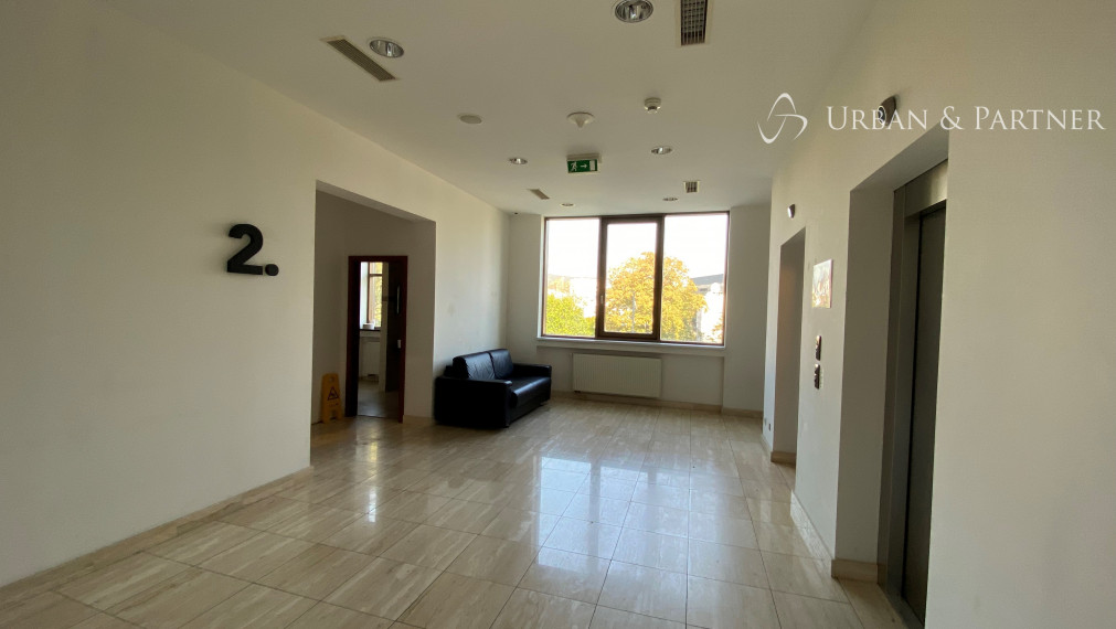 Prenájom kancelárskych priestorov na Trnavskej ceste pri Zimnom štadióne v širšom centre