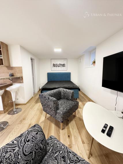 Investičný balík: 2 zrekonštruované byty + potenciál nadstavby