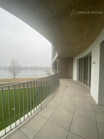 Predaj nadštandardného 2 izbového bytu priamo pri Váhu v Piešťanoch