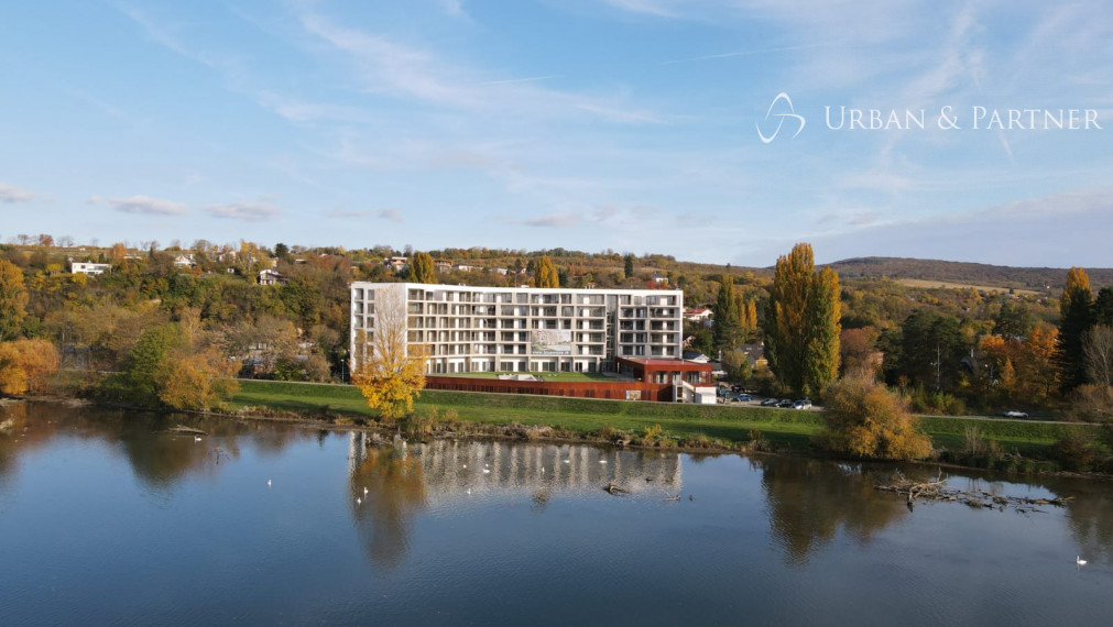 Predaj nadštandardného 2 izbového bytu priamo pri Váhu v Piešťanoch