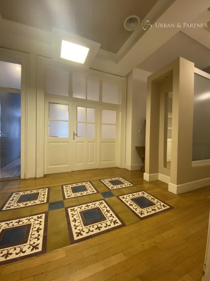 Predaj nadštandardného 5 izbového bytu na Tolstého ulici v lokalite Palisády v centre