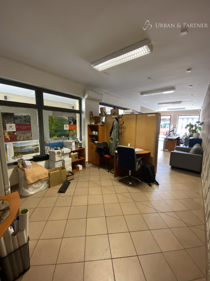 Len u nás v ponuke: Prenájom obchodného priestoru na Špitálskej ulici v centre