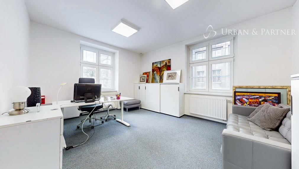 Predaj 5 izbového bytu na kancelárie na Jakubovom námestí v centre