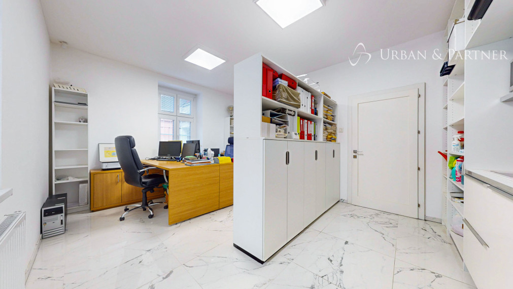 Predaj 5 izbového bytu na kancelárie na Jakubovom námestí v centre