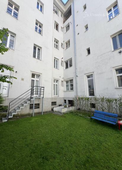 Predaj 5 izbového bytu na kancelárie na Jakubovom námestí v centre