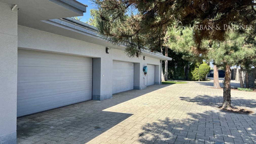 REZERVOVANÉ!  Rodinný dom s výnimočným pozemkom 1ha-aj na ďalšiu výstavbu!