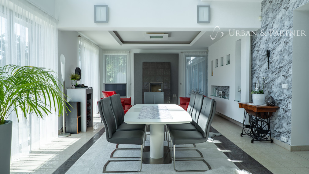 REZERVOVANÉ!  Rodinný dom s výnimočným pozemkom 1ha-aj na ďalšiu výstavbu!