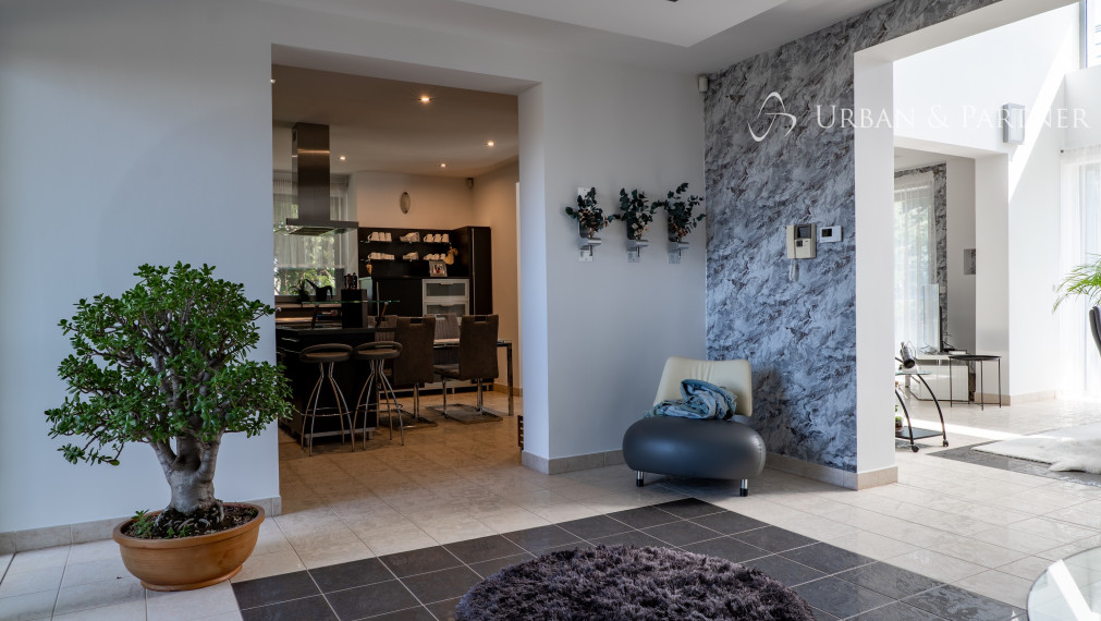 REZERVOVANÉ!  Rodinný dom s výnimočným pozemkom 1ha-aj na ďalšiu výstavbu!