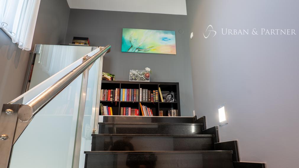 REZERVOVANÉ!  Rodinný dom s výnimočným pozemkom 1ha-aj na ďalšiu výstavbu!