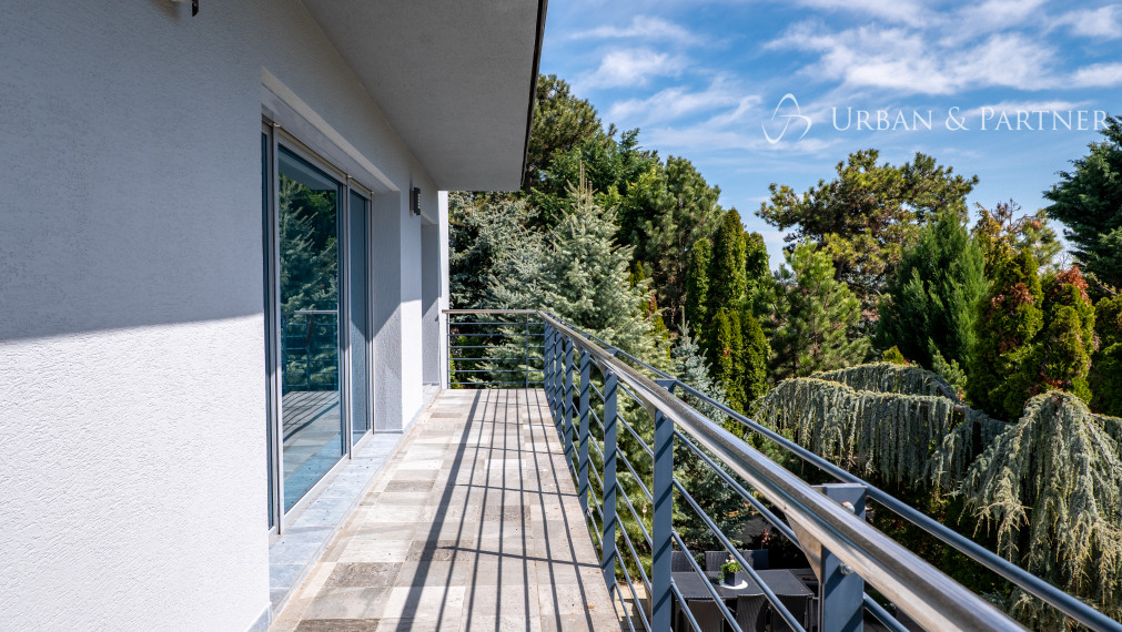 REZERVOVANÉ!  Rodinný dom s výnimočným pozemkom 1ha-aj na ďalšiu výstavbu!