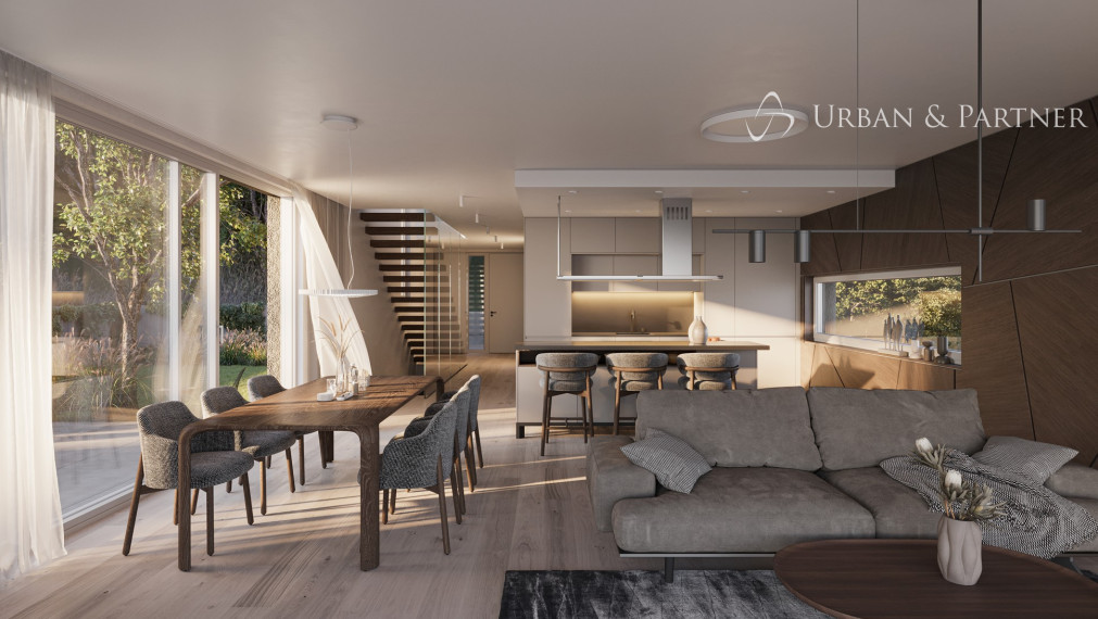 SKOLAUDOVANÝ 5-izbový dom s bazénom a panoramatickým výhľadom