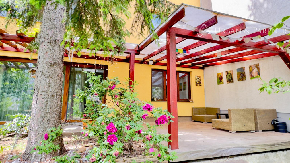 RD v Dúbravke, pri BIS, dvojgen. bývanie - BEZ PROVÍZIE