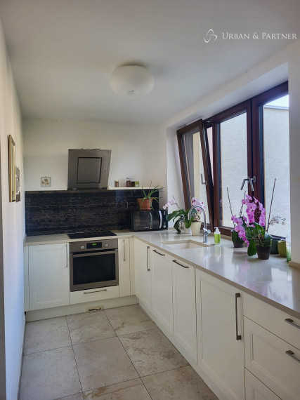 RD v Dúbravke, pri BIS, dvojgen. bývanie - BEZ PROVÍZIE