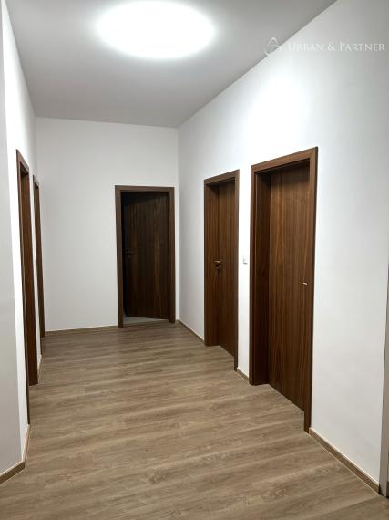 Predaj 4 izbového nadštandardného bytu na Gunduličovej ulici v centre - Palisády