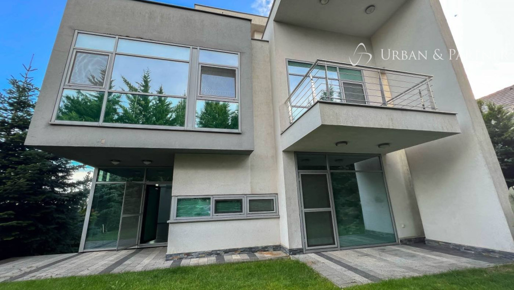 Predaj nadštandardného rodinného domu na Voskovej ulici na Kolibe