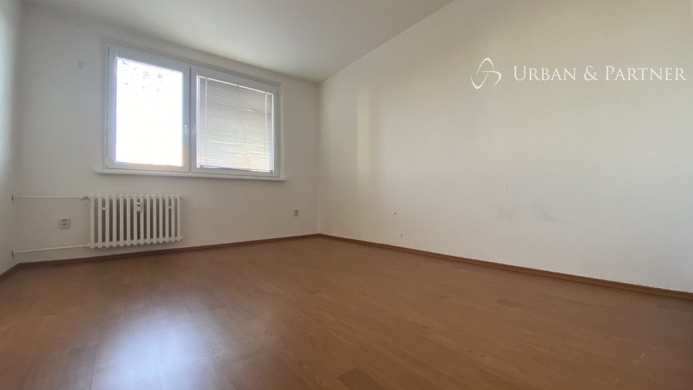 Len u nás v ponuke: Predaj 3 izbového bytu na Nám. hraničiarov v Petržalke