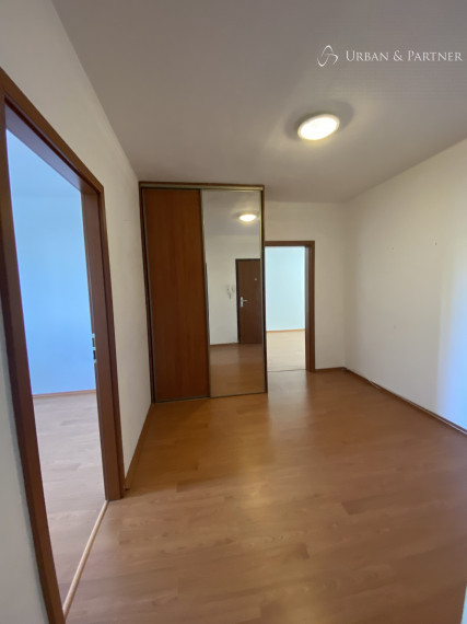 Len u nás v ponuke: Predaj 3 izbového bytu na Nám. hraničiarov v Petržalke