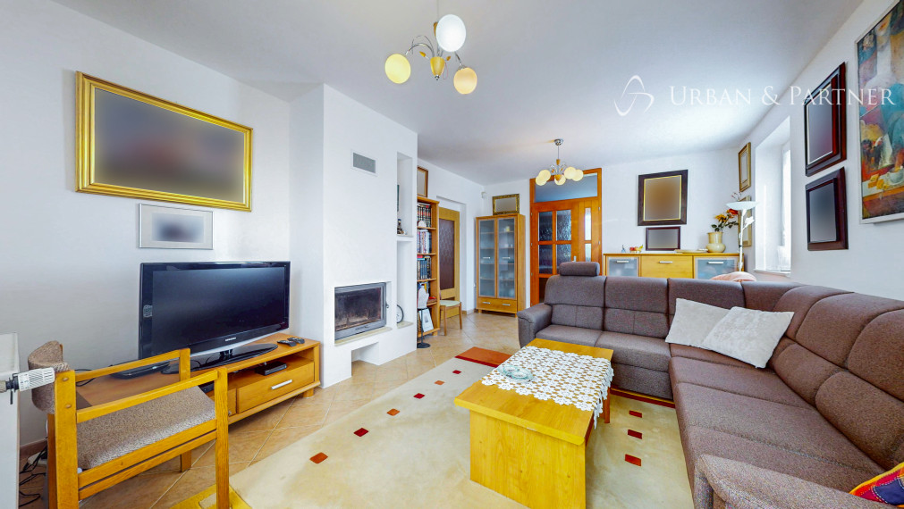 PREDAJ rodinného domu v tichej uličke s perfektným pozemkom.